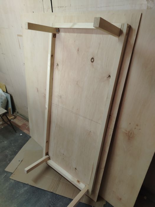 Новые жер столы 2шт продам