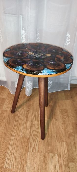 Măsuță de cafea handmade din rășină epoxidică – Glow in the Dark – uni