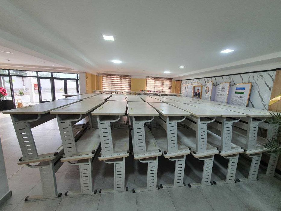 Школьная парта для учеников