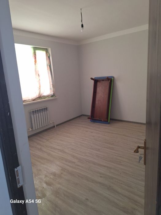 Uy dom 1 etaj 2 xonali