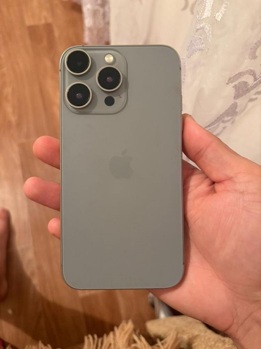 Продам IPhone 16 pro