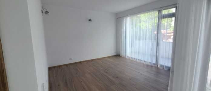 Дава се под наем Многостаен апартамент в София, Център - 150 кв.м за 1200 € - Снимка #2