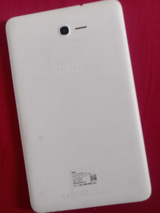 Tabletă Alcatel one touch pixi 3 ,8", display spart pentru piese