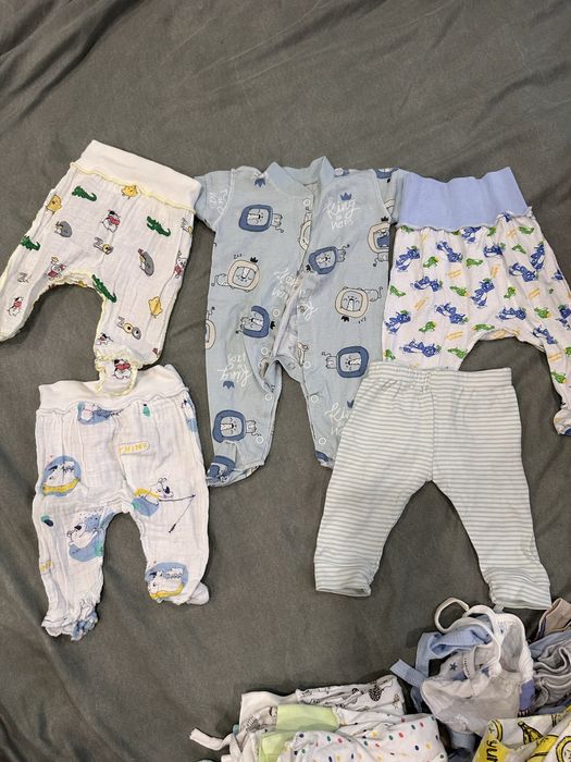 Продам детские вещи