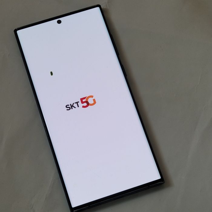 Samsung S22 ultra 5G 256GB. Argnal