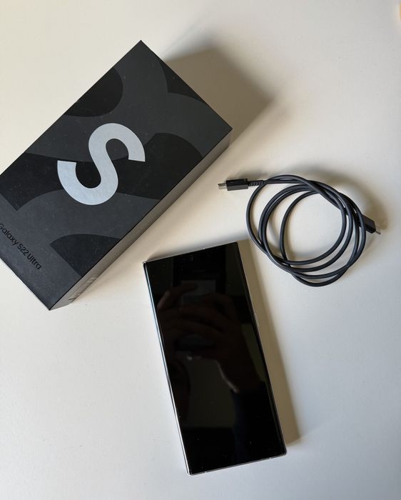 Samsung Galaxy S22 Ultra 512GB Stare foarte bună, utilizat