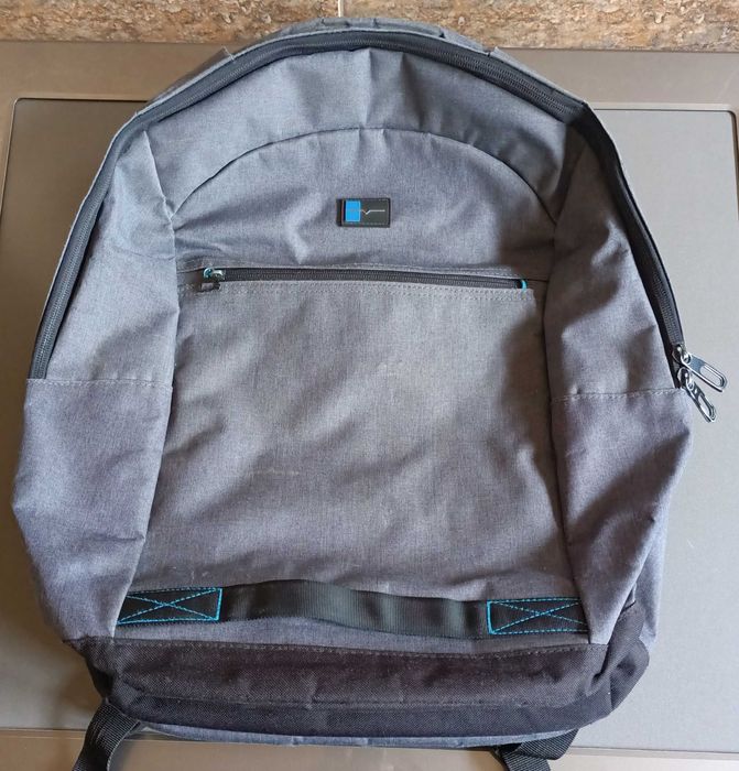 Ghiozdan, rucsac, caiete