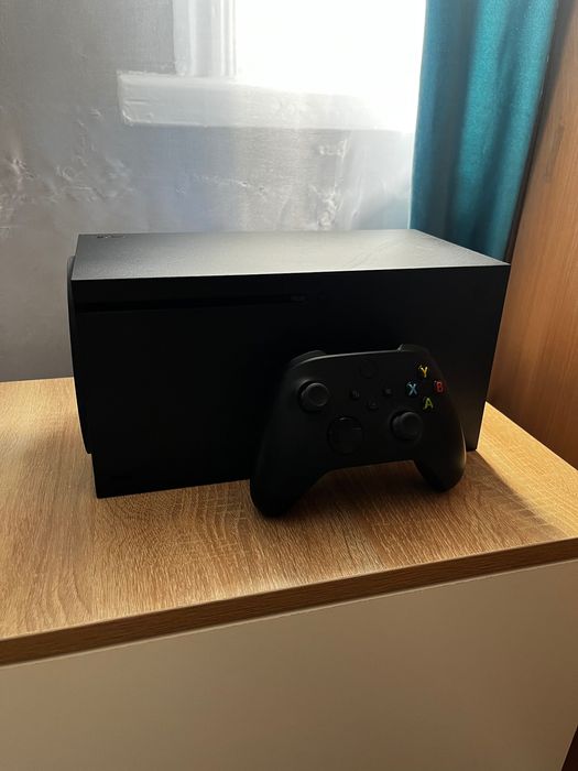 Продам Xbox X 1TB