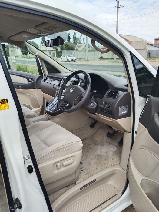 Продам Тойота Альфард Гибрид