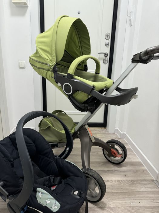 Подам детскую коляску stokke