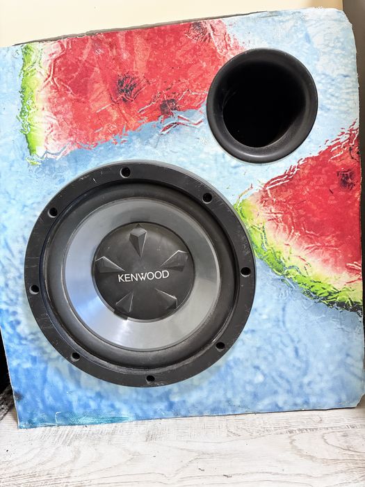 субуфер  модел Kenwood KFC-W112S.