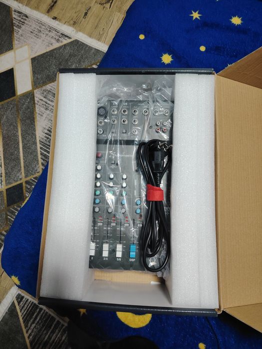 Mixer analog StudioMaster club xs6+