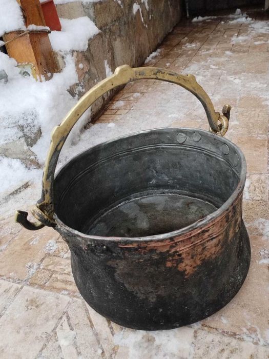 Меден котел / менче /