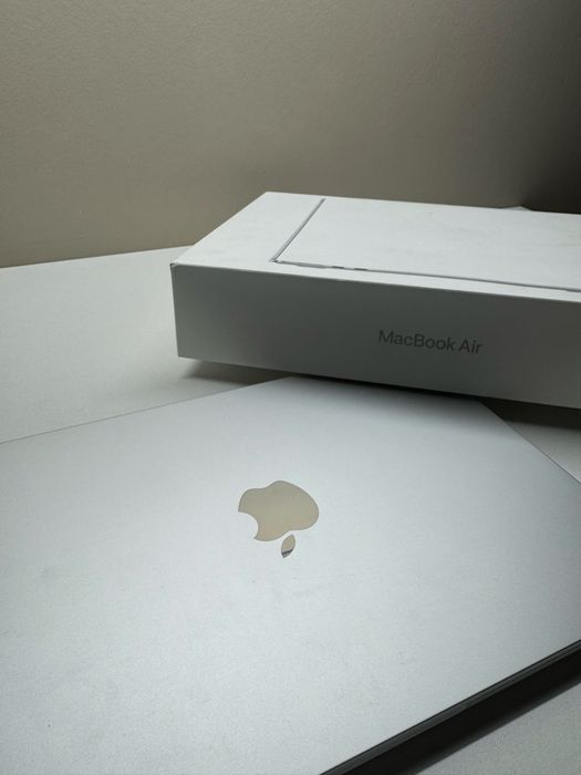 MacBook Air M4 512GB/16GB