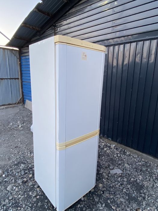 Продам холодильник Samsung