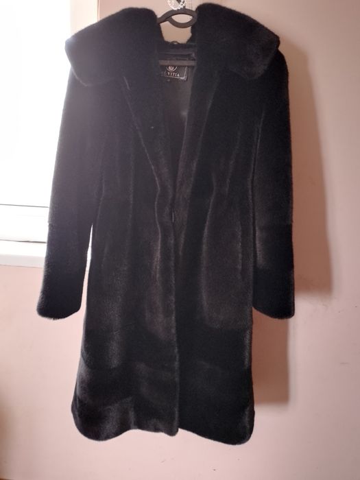 Шуба женская янги кийилмаган размер М