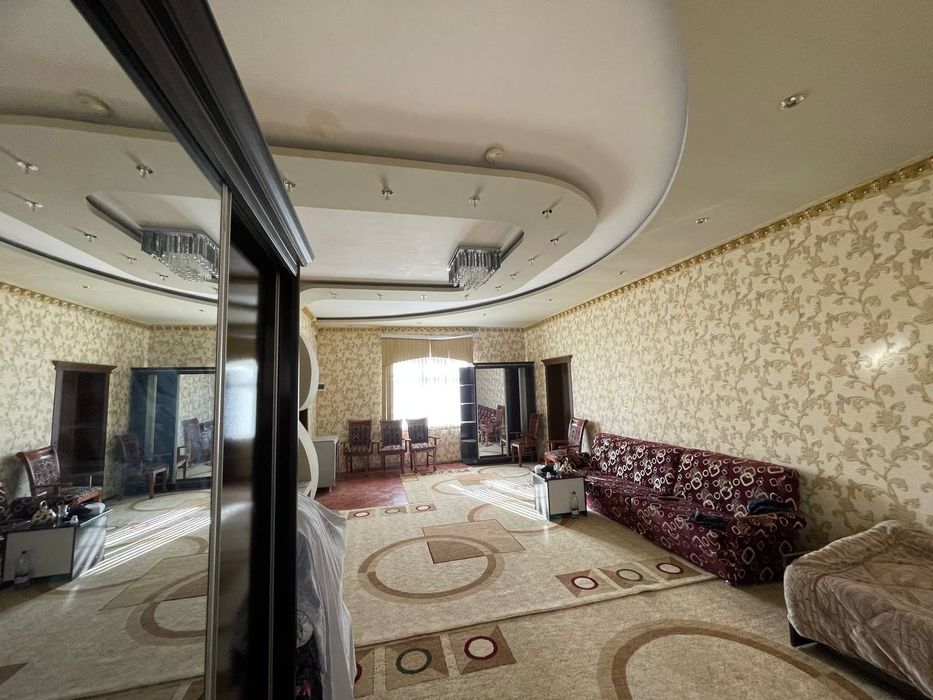 Uy va magazin sotiladi