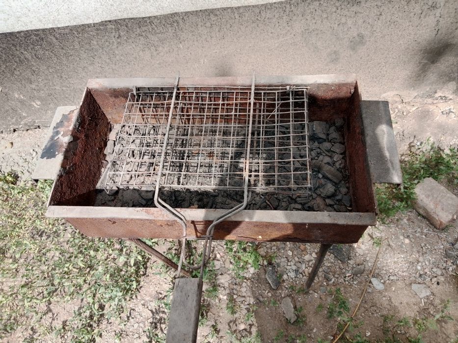 Мангал в хорошем состоянии