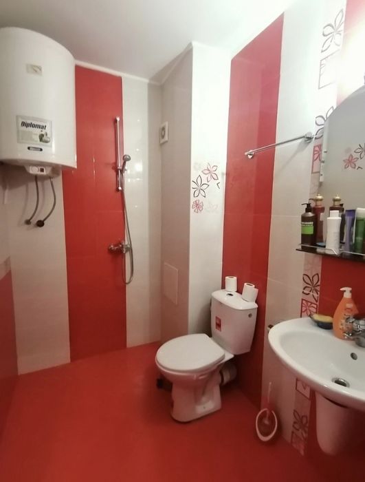 Продава се Двустаен апартамент в Бургас, Славейков - 60 кв.м за 1250 €/кв.м - Снимка #8