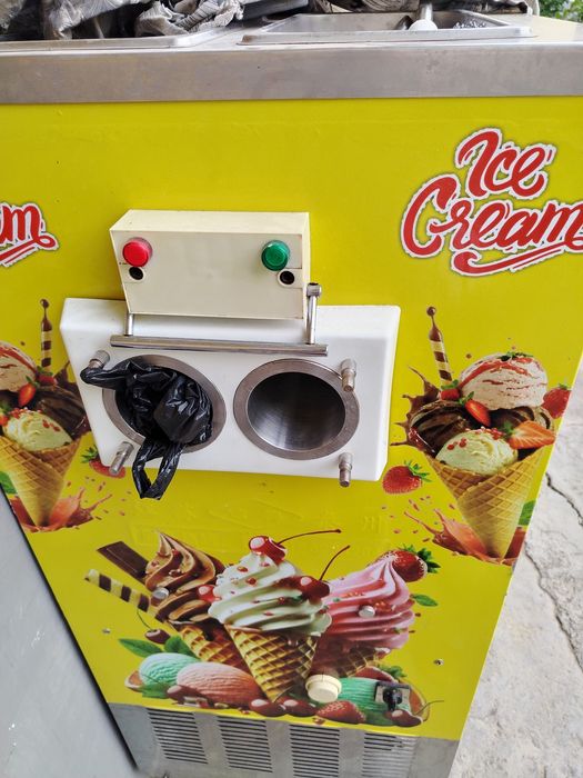 Freezeer . Marojni aparat