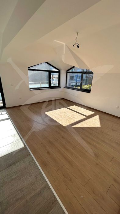 Продава се Тристаен апартамент в Пловдив, Кършияка - 105 кв.м за 1429 €/кв.м - Снимка #4