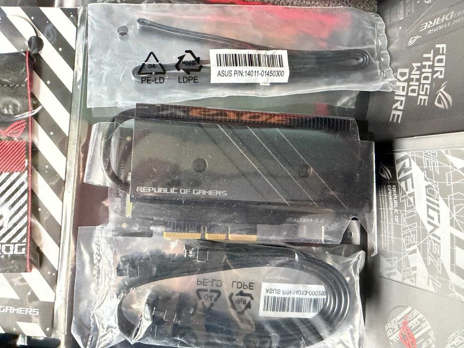 Accesorii ROG CrossHair X670E GENE ROG GEN-Z.2 Voltician Stickere