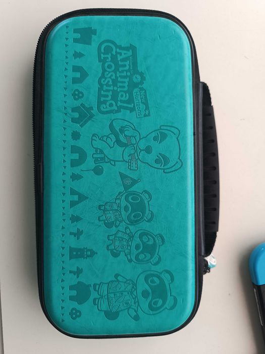 Nintendo switch cu toate accesoriile și husă + joc cadou