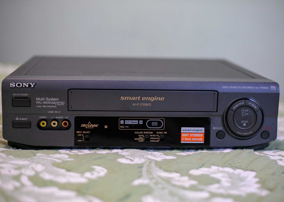 Видеомагнитофон SONY VHS (стерео) HI-FI