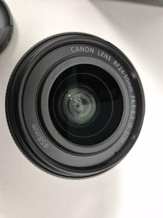 Фулфрейм обектив Canon RF 24-50mm f/4.5-6.3 IS STM