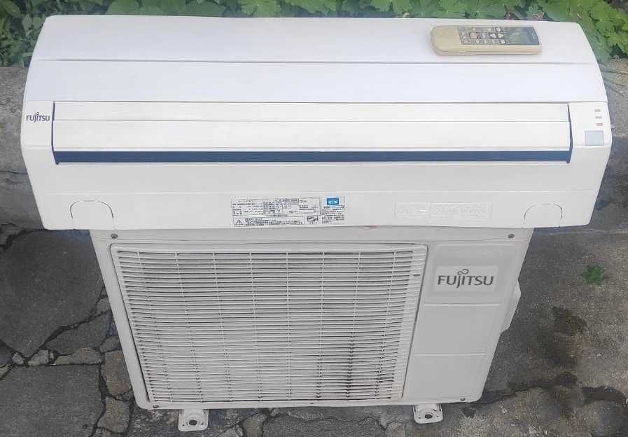 Японски ХиперИнверторен климатик Fujitsu 12000 BTU