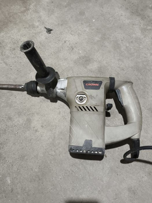 Перфоратор Crown