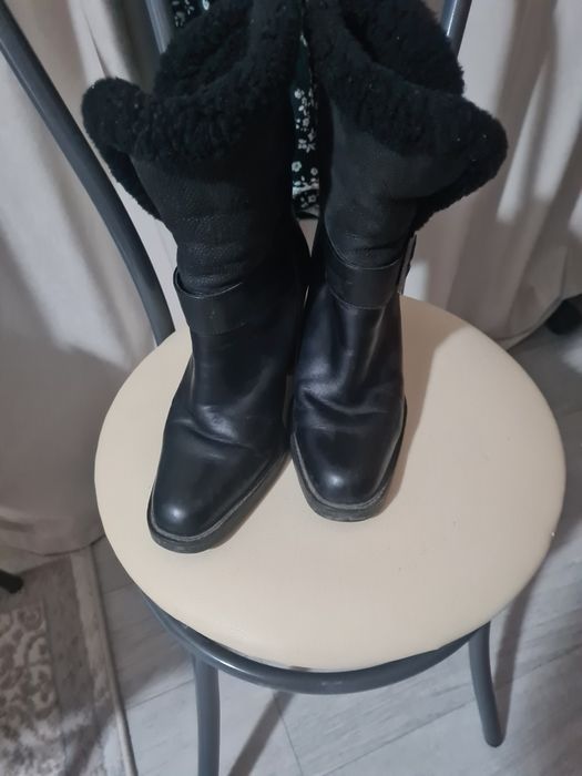 Продам женские сапоги