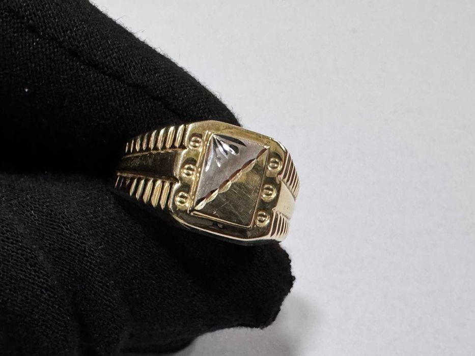 Златен пръстен 14К 585/3,12 гр.