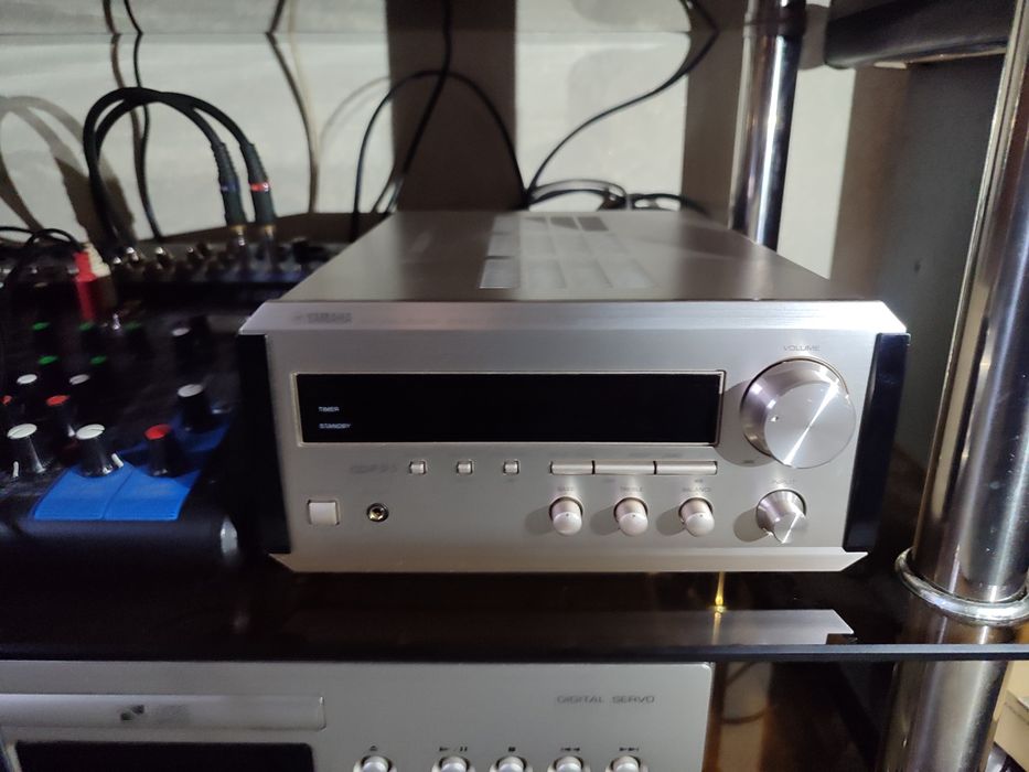 Yamaha E-200 Piano Craft