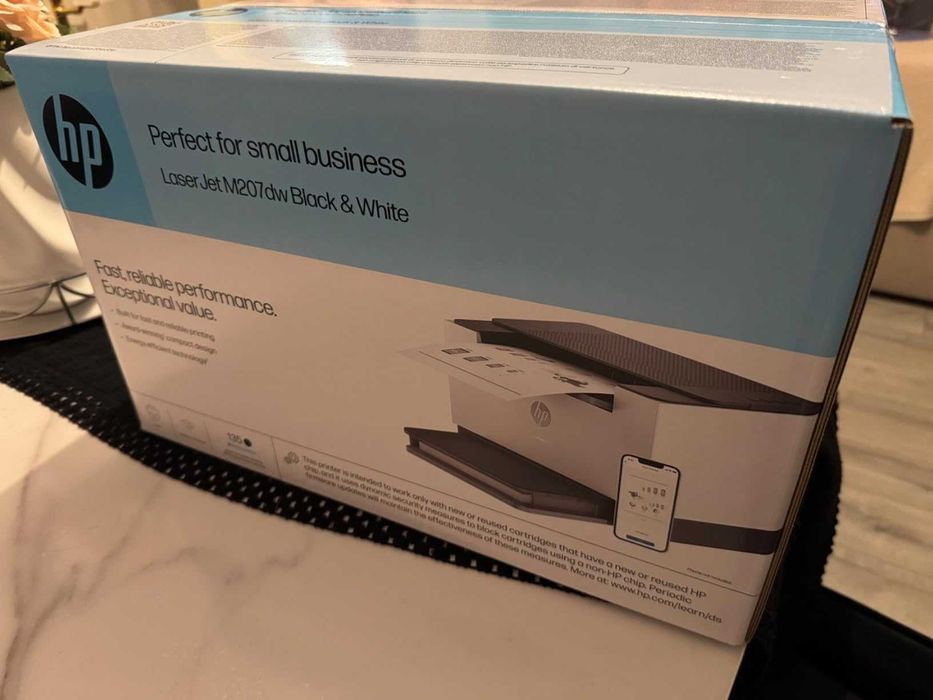 Принтер HP LaserJet M207dw, черно-бял, безжичен, лесна настройка