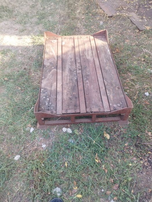 Метални/ железни палета