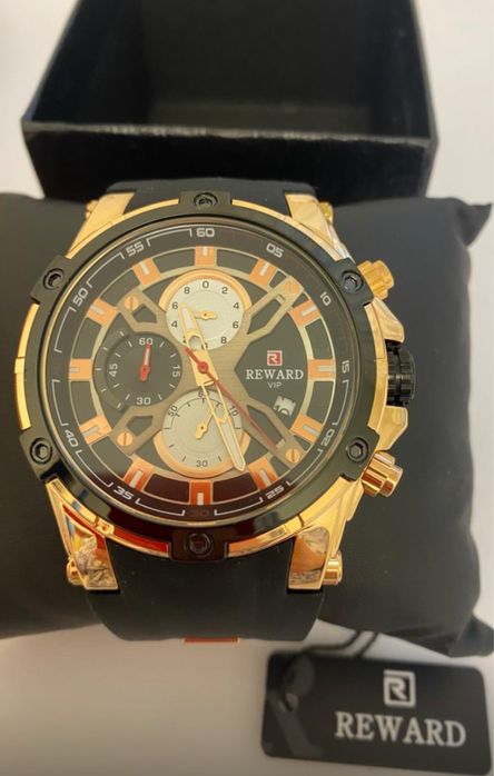 Продам новые мужские часы.