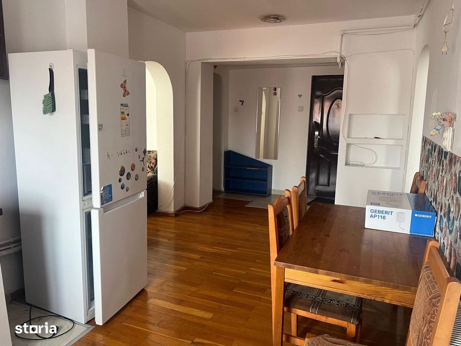 Inchiriere apartament 3 camere, mobilat, Targoviste,Piata 1 mai