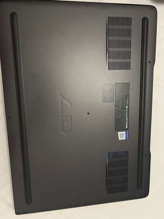 Laptop Dell G7 7790