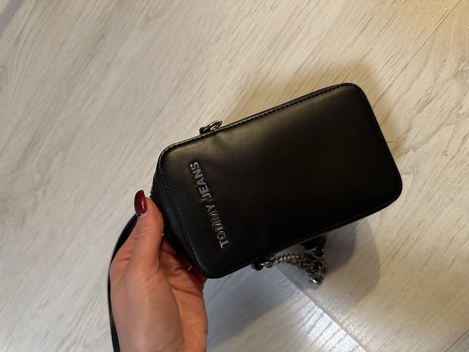 Малка дамска чанта Tommy jeans