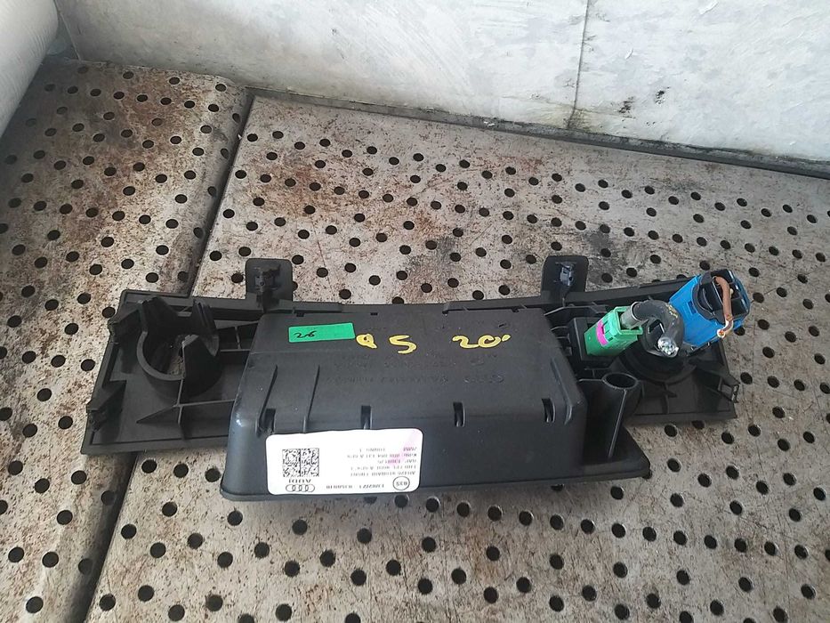 Spatiu depozitare priza aux audi q5 fy 2020 80b864131a