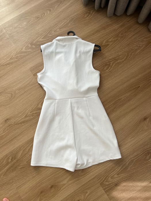 Спортно елегантна рокля