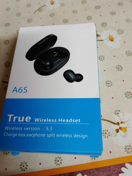 Продавам безжични слушалки!