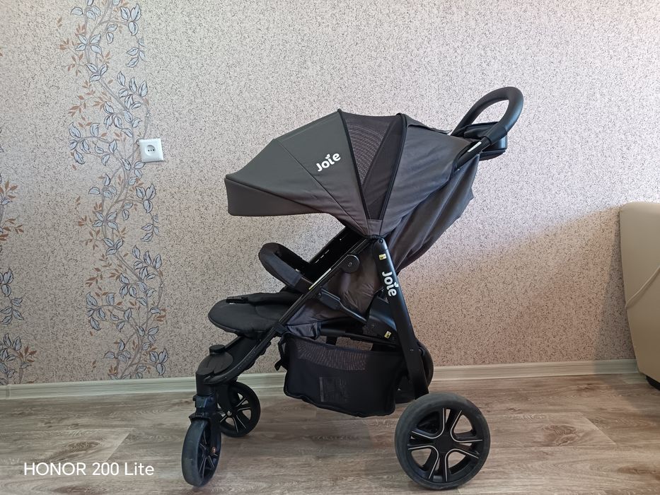 Продам коляску в хорошем состоянии