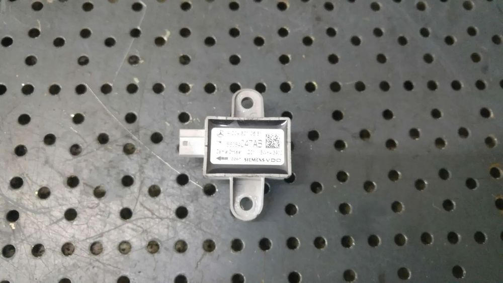 Senzor impact dreapta fata mercedes c class w204 a2048210651
