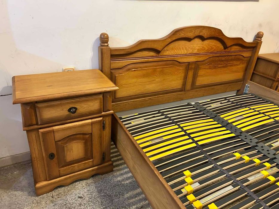 Дъбов спален комплект