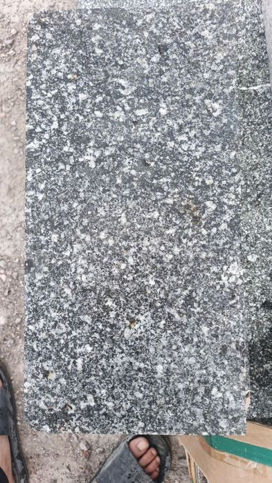 Assalomu alekum giranit toshlar bor