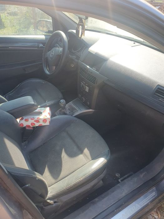 Vând Opel Astra.