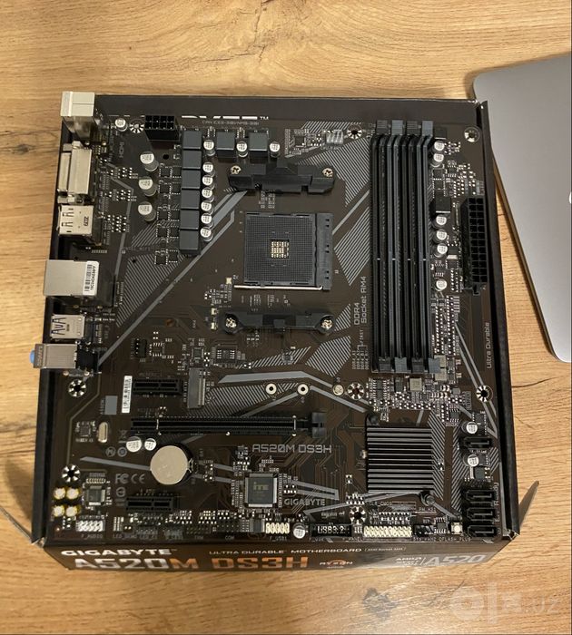 Материнская плата MB Gigabyte AMD AM4 A520M DS3H DDR4