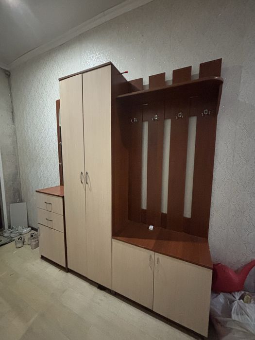 Продам прихожий комплект (прихожка)